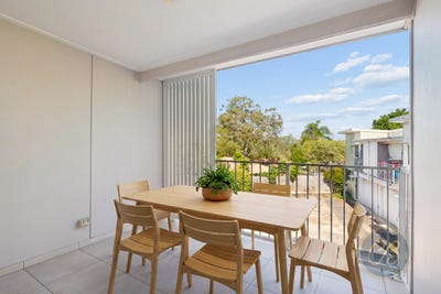 /international/au/6-26-nightingale-drive-lawnton-qld-151379056/
