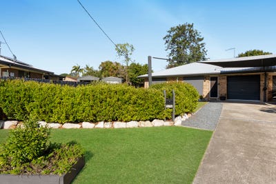 /international/au/1-16-clover-crescent-caboolture-qld-148653500/
