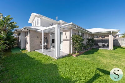 /international/au/15-village-grove-caves-beach-nsw-148705428/?lang=en