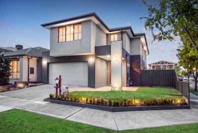 /international/au/12-bianca-crescent-greenvale-vic-152531500/