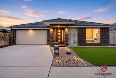 /international/au/15-dorrie-crescent-moncrieff-act-150899604/
