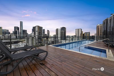 /international/au/20403-23-bouquet-street-south-brisbane-qld-152668180/