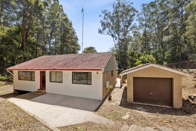 /international/au/17-algwen-road-north-gosford-nsw-152625352/