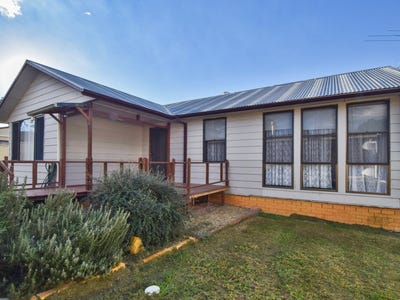 /international/au/65-swift-street-harden-nsw-151250688/
