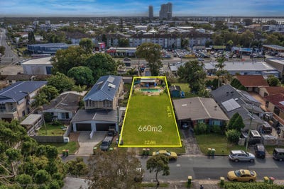 /international/au/11-nevenia-street-labrador-qld-204265312/?lang=en