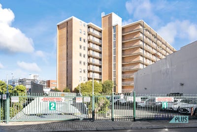 /international/au/402-23-adelaide-street-fremantle-wa-148638532/?lang=en