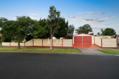 /international/au/2-naila-court-cranbourne-north-vic-151301616/