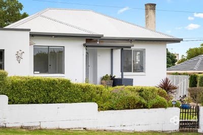 /international/au/108-bertha-street-mount-gambier-sa-150946208/