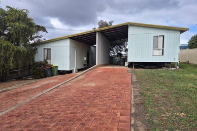 /international/au/44a-b-kingsmill-street-ravensthorpe-wa-148141056/