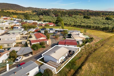/international/au/15-the-pines-avenue-symonston-act-151156456/