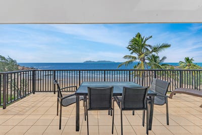 /international/au/20-2-4-pandanus-street-bowen-qld-151478208/