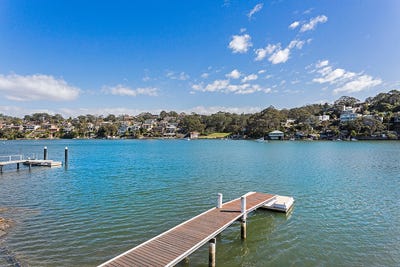 /international/au/155-queens-road-connells-point-nsw-129153402/