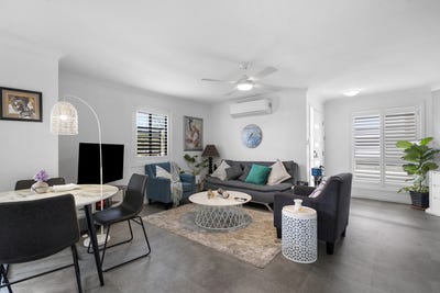 /international/au/1-9-government-road-labrador-qld-152557076/