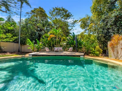 /international/au/18-cameron-close-smithfield-qld-152326064/