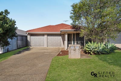 /international/au/64-clove-street-griffin-qld-150981200/