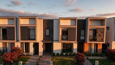/international/au/23-biscuit-street-leppington-nsw-152510728/