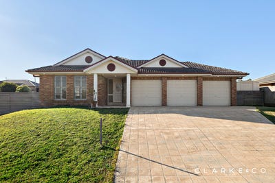 /international/au/1-flametree-close-aberglasslyn-nsw-148709936/