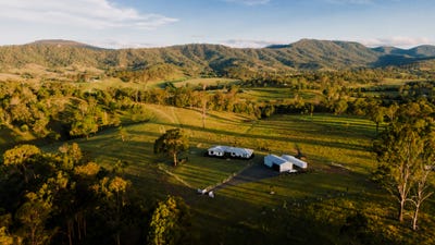 /international/au/298-cainbable-creek-road-cainbable-qld-700406396/