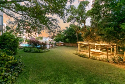 /international/au/25-4-crawley-avenue-crawley-wa-148041300/?lang=en