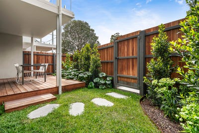 /international/au/10-34-auburn-road-hawthorn-vic-152649752/