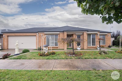 /international/au/229-kossuth-street-sebastopol-vic-151414236/