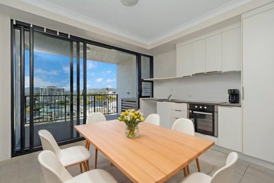 /international/au/4-23-melton-terrace-townsville-city-qld-151426280/