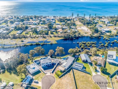 /international/au/3-dolphin-court-woodgate-qld-148294796/