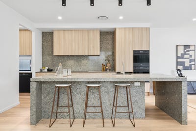 /international/au/8-brae-street-wavell-heights-qld-148621152/?lang=de