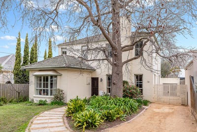 /international/au/14-kardella-street-malvern-east-vic-148590228/?lang=en