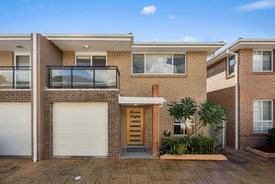 /international/au/17-10-old-glenfield-road-casula-nsw-151226444/