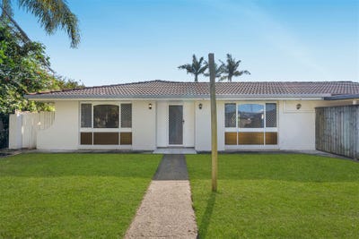 /international/au/19-patrea-street-banyo-qld-151521984/