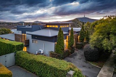 /international/au/93-hopetoun-circuit-yarralumla-act-148382912/