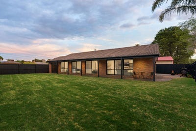 /international/au/7-landstead-court-carrum-downs-vic-152520356/