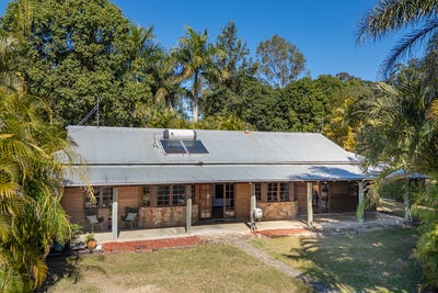 /international/au/221-poulsen-road-carters-ridge-qld-148660760/?lang=fr