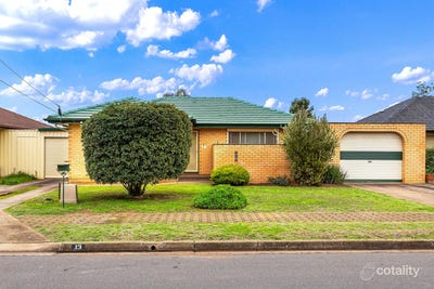 /international/au/13-shorney-road-parafield-gardens-sa-151348000/