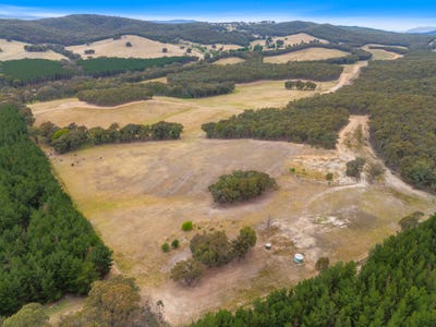 /international/au/1446-four-mile-lane-little-billabong-nsw-700412028/