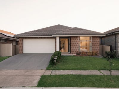 /international/au/10-tanga-road-edmondson-park-nsw-151166856/