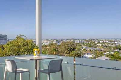 /international/au/2-9-marjorie-street-mooloolaba-qld-151406940/