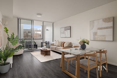 /international/au/304-17-monza-boulevard-wentworth-point-nsw-148668816/