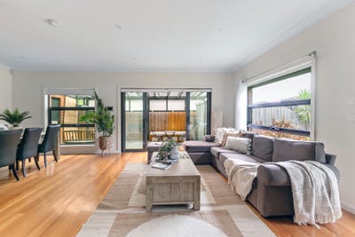 /international/au/1-36-holly-street-preston-vic-150958048/