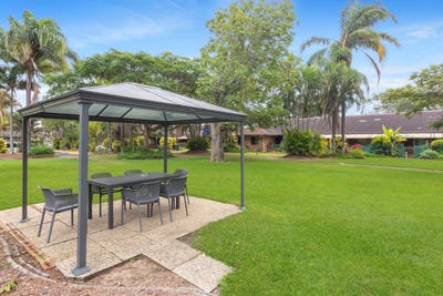 /international/au/63-15-carmichael-court-wynnum-west-qld-151359136/