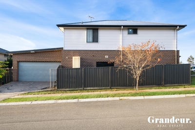 /international/au/22-wiregrass-avenue-denham-court-nsw-148386192/