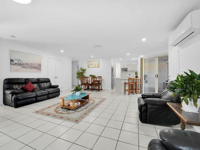 /international/au/4b-hurst-st-crestmead-qld-151365964/