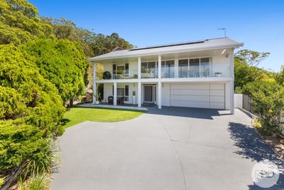 /international/au/24-canomii-close-nelson-bay-nsw-151985156/