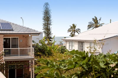 /international/au/4-2-osbourne-street-scarborough-qld-151133860/