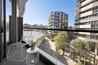 /international/au/302-1-acacia-place-abbotsford-vic-148260456/