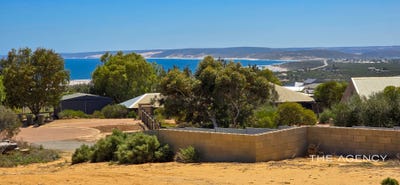 /international/au/49-charlton-loop-kalbarri-wa-204479724/