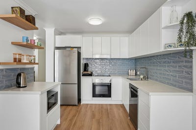 /international/au/8-6-hale-street-townsville-city-qld-151206248/