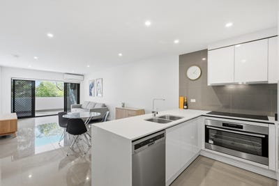 /international/au/4-52-ludwick-street-cannon-hill-qld-151025352/