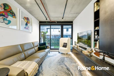 /international/au/704-25-wominjeka-walk-west-melbourne-vic-150676024/